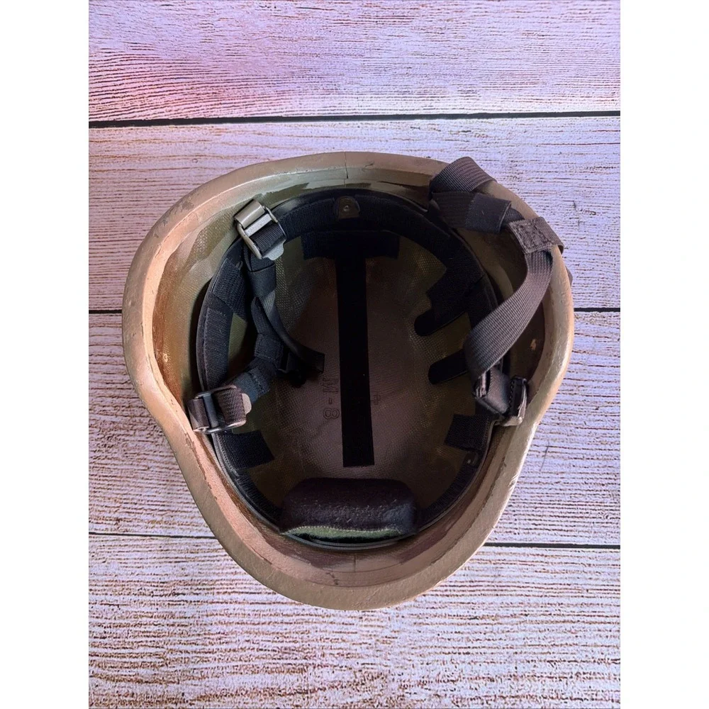Vintage US Military PASGT Combat Helmet Medium OG Chin Strap Needs Pads Used